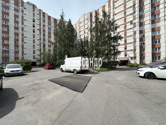 Продам трехкомнатную (3-комн.) квартиру, Приморский пр-кт, 151, Санкт-Петербург г