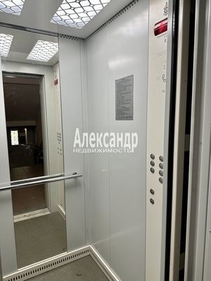 Продам трехкомнатную (3-комн.) квартиру, Приморский пр-кт, 151, Санкт-Петербург г