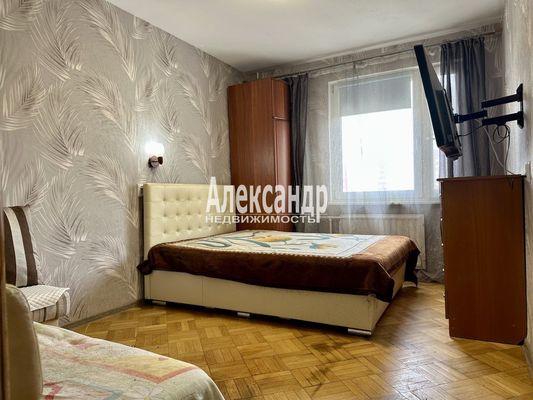 Продам трехкомнатную (3-комн.) квартиру, Приморский пр-кт, 151, Санкт-Петербург г