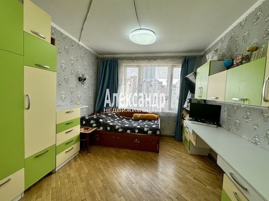 Продам трехкомнатную (3-комн.) квартиру, Приморский пр-кт, 151, Санкт-Петербург г