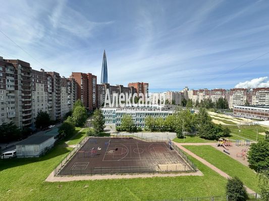 Продам трехкомнатную (3-комн.) квартиру, Приморский пр-кт, 151, Санкт-Петербург г
