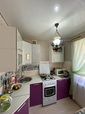 Продам трехкомнатную (3-комн.) квартиру, Дзержинского ул, 14, Воткинск г