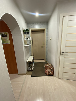 Продам трехкомнатную (3-комн.) квартиру, Дзержинского ул, 14, Воткинск г