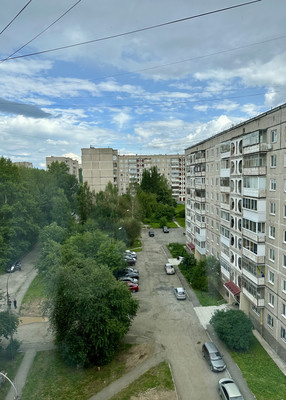 Продам многокомнатную квартиру, Зари ул, 107, Нижний Тагил г