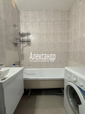 Продам однокомнатную (1-комн.) квартиру, Вербная ул, 18к1, Санкт-Петербург г