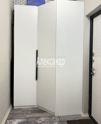 Продам однокомнатную (1-комн.) квартиру, Героев пр-кт, 18, Санкт-Петербург г