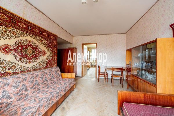 Продам трехкомнатную (3-комн.) квартиру, Белы Куна ул, 2к1, Санкт-Петербург г