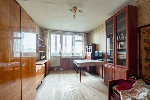 Продам трехкомнатную (3-комн.) квартиру, Белы Куна ул, 2к1, Санкт-Петербург г