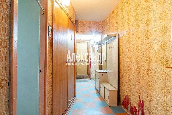 Продам трехкомнатную (3-комн.) квартиру, Белы Куна ул, 2к1, Санкт-Петербург г