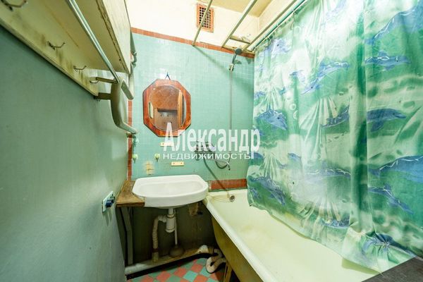 Продам трехкомнатную (3-комн.) квартиру, Белы Куна ул, 2к1, Санкт-Петербург г