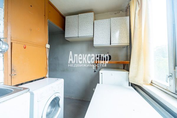 Продам трехкомнатную (3-комн.) квартиру, Белы Куна ул, 2к1, Санкт-Петербург г
