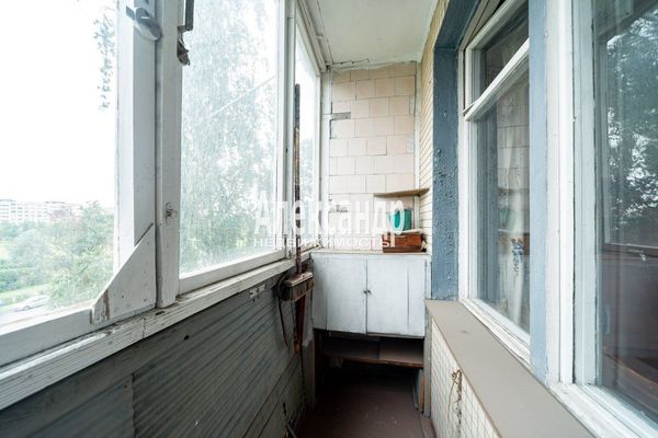 Продам трехкомнатную (3-комн.) квартиру, Белы Куна ул, 2к1, Санкт-Петербург г