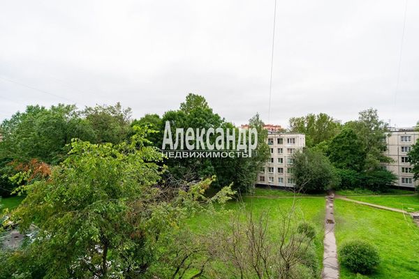 Продам трехкомнатную (3-комн.) квартиру, Белы Куна ул, 2к1, Санкт-Петербург г