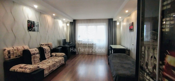 Продам трехкомнатную (3-комн.) квартиру, 69, Павлино д