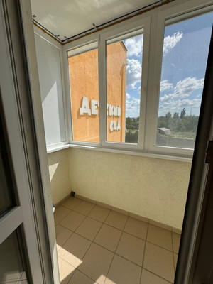 Продам двухкомнатную (2-комн.) квартиру, И.Г.Лексина ул, 72, Симферополь г