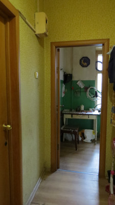 Продам 2-комн. в 5-комн. квартире, Курляндская ул, 36-38А, Санкт-Петербург г