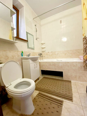 Продам коммерческое помещение 278 м2, Солнечная ул, 13в, Партенит пгт