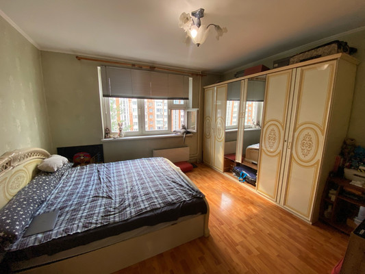 Продам трехкомнатную (3-комн.) квартиру, Марьинский Парк ул, 13, Москва г