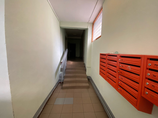 Продам трехкомнатную (3-комн.) квартиру, Марьинский Парк ул, 13, Москва г