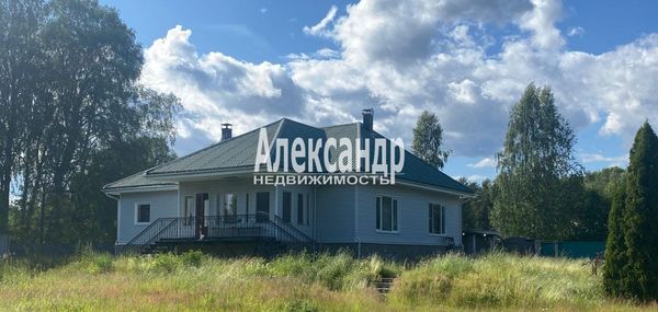 Продам дом, Новинка п, 113 км от города