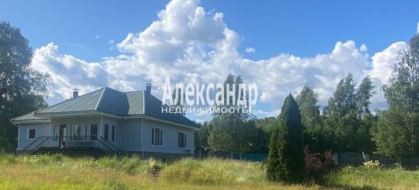 Продам дом, Новинка п, 113 км от города