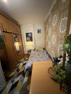Продам двухкомнатную (2-комн.) квартиру, Космонавтов ул, 8, Казань г