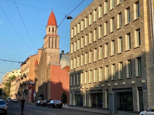 Продам многокомнатную квартиру, Ковенский пер, 5, Санкт-Петербург г