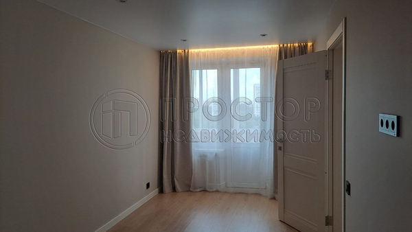 Продам двухкомнатную (2-комн.) квартиру, Каховка ул, 39к1, Москва г