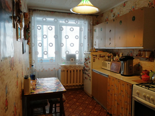 Продам трехкомнатную (3-комн.) квартиру, Депутатская ул, 11, Купанское с