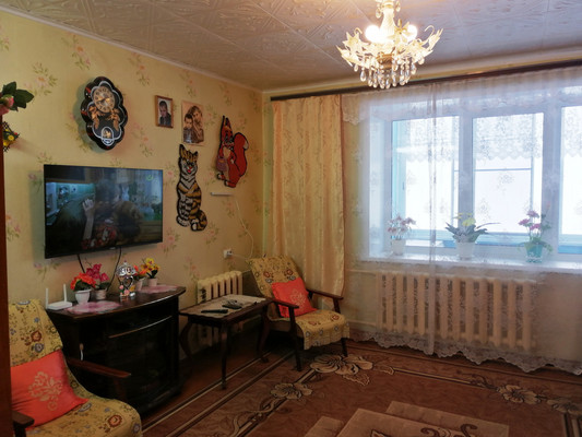 Продам трехкомнатную (3-комн.) квартиру, Депутатская ул, 11, Купанское с