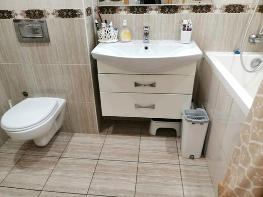 Продам трехкомнатную (3-комн.) квартиру, Кооперативная ул, 70, Переславль-Залесский г