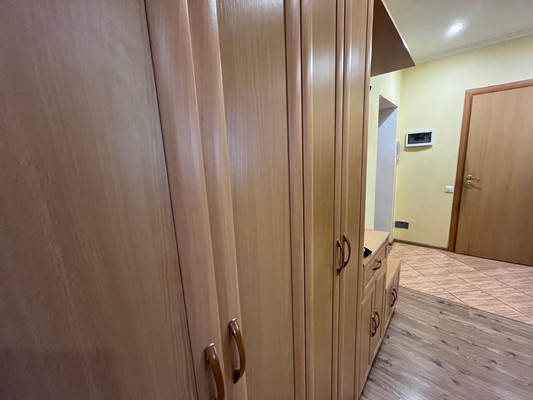 Продам однокомнатную (1-комн.) квартиру, Лунная (Западный мкр.) ул, 5, Домодедово г