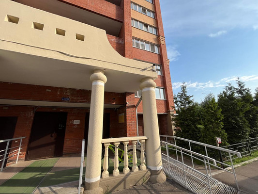 Продам однокомнатную (1-комн.) квартиру, Лунная (Западный мкр.) ул, 5, Домодедово г