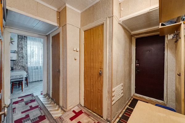 Продам двухкомнатную (2-комн.) квартиру, Южный гск, 4, Зарайск г