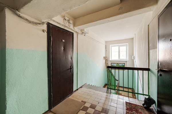 Продам двухкомнатную (2-комн.) квартиру, Южный гск, 4, Зарайск г