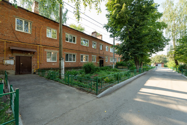 Продам двухкомнатную (2-комн.) квартиру, Южный гск, 4, Зарайск г