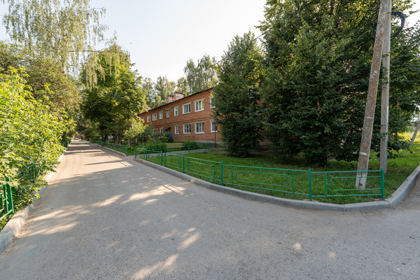 Продам двухкомнатную (2-комн.) квартиру, Южный гск, 4, Зарайск г