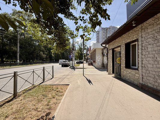 Продам торговое помещение 45,2 м2, Ленина б-р, 16, Симферополь г