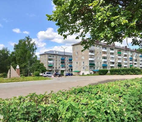 Продам трехкомнатную (3-комн.) квартиру, Солнечная ул, 19, Солнечный п