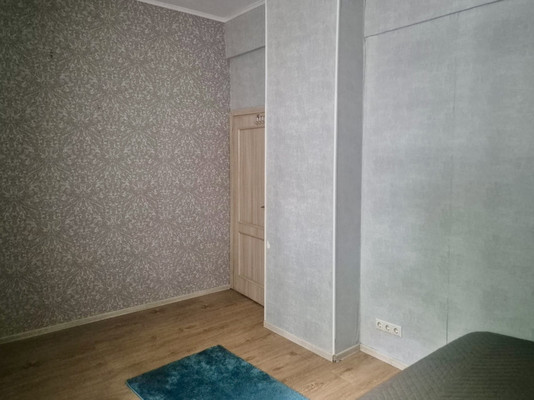Продам трехкомнатную (3-комн.) квартиру, Локомотивный проезд, 15, Москва г