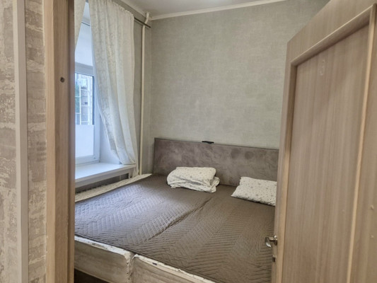 Продам трехкомнатную (3-комн.) квартиру, Локомотивный проезд, 15, Москва г