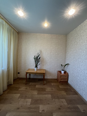 Продам трехкомнатную (3-комн.) квартиру, Пролетарская/Жемчужная ул, 4/35, Пенза г