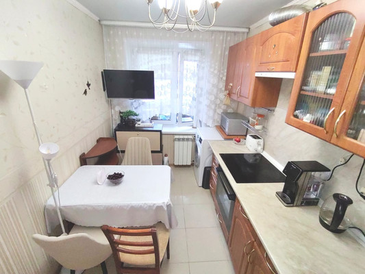 Продам двухкомнатную (2-комн.) квартиру, Пионерская ул, 19, Нахабино рп