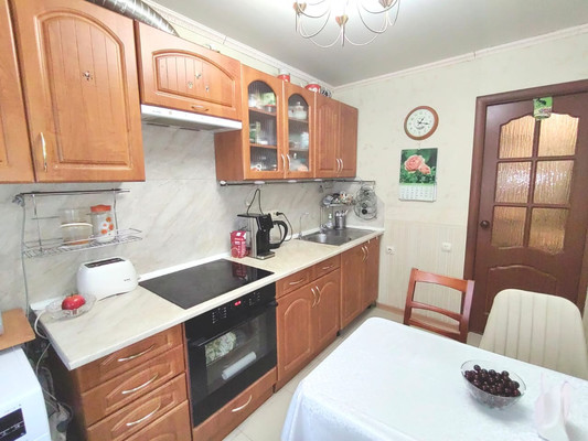 Продам двухкомнатную (2-комн.) квартиру, Пионерская ул, 19, Нахабино рп