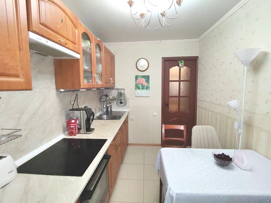 Продам двухкомнатную (2-комн.) квартиру, Пионерская ул, 19, Нахабино рп