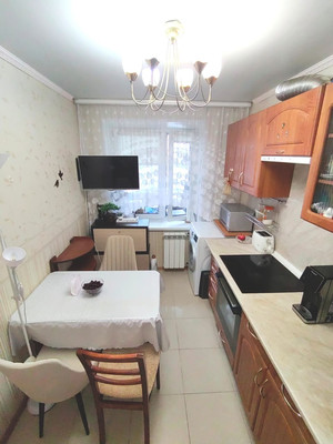 Продам двухкомнатную (2-комн.) квартиру, Пионерская ул, 19, Нахабино рп