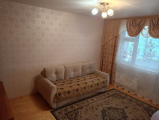 Продам двухкомнатную (2-комн.) квартиру, Маршала Савицкого ул, 8, Москва г