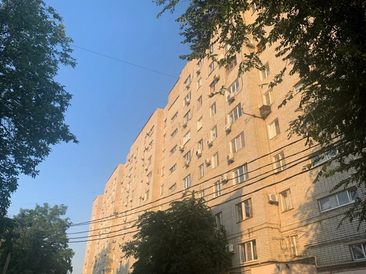 Продам трехкомнатную (3-комн.) квартиру, 1-я Заречная ул, 17, Краснодар г