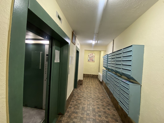 Продам трехкомнатную (3-комн.) квартиру, Подмосковный б-р, 2, Красногорск г