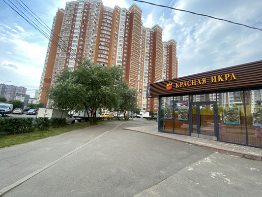 Продам трехкомнатную (3-комн.) квартиру, Подмосковный б-р, 2, Красногорск г